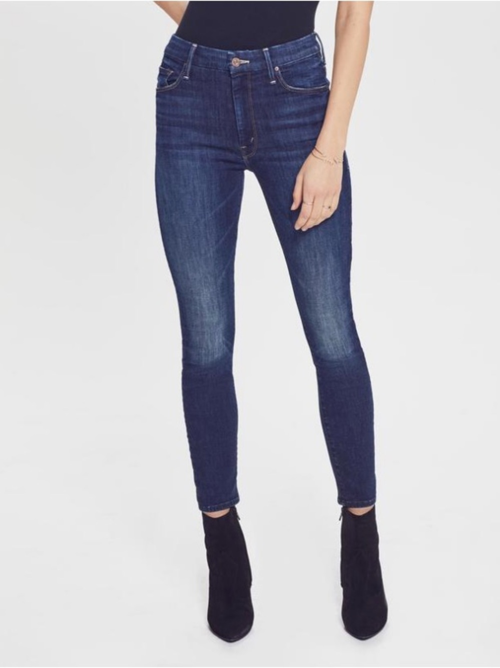 MOTHER High Waisted Looker Ankle Jeans in Up Your Alley Size 28